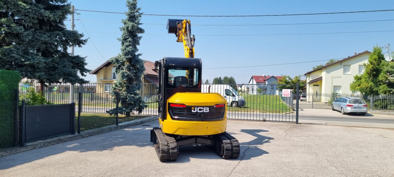 JCB12